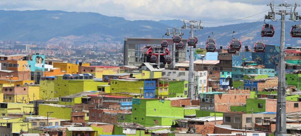 © UN-Habitat/Hector Bayona Ciudad Bolivar, no sul de Bogotá, Colômbia.